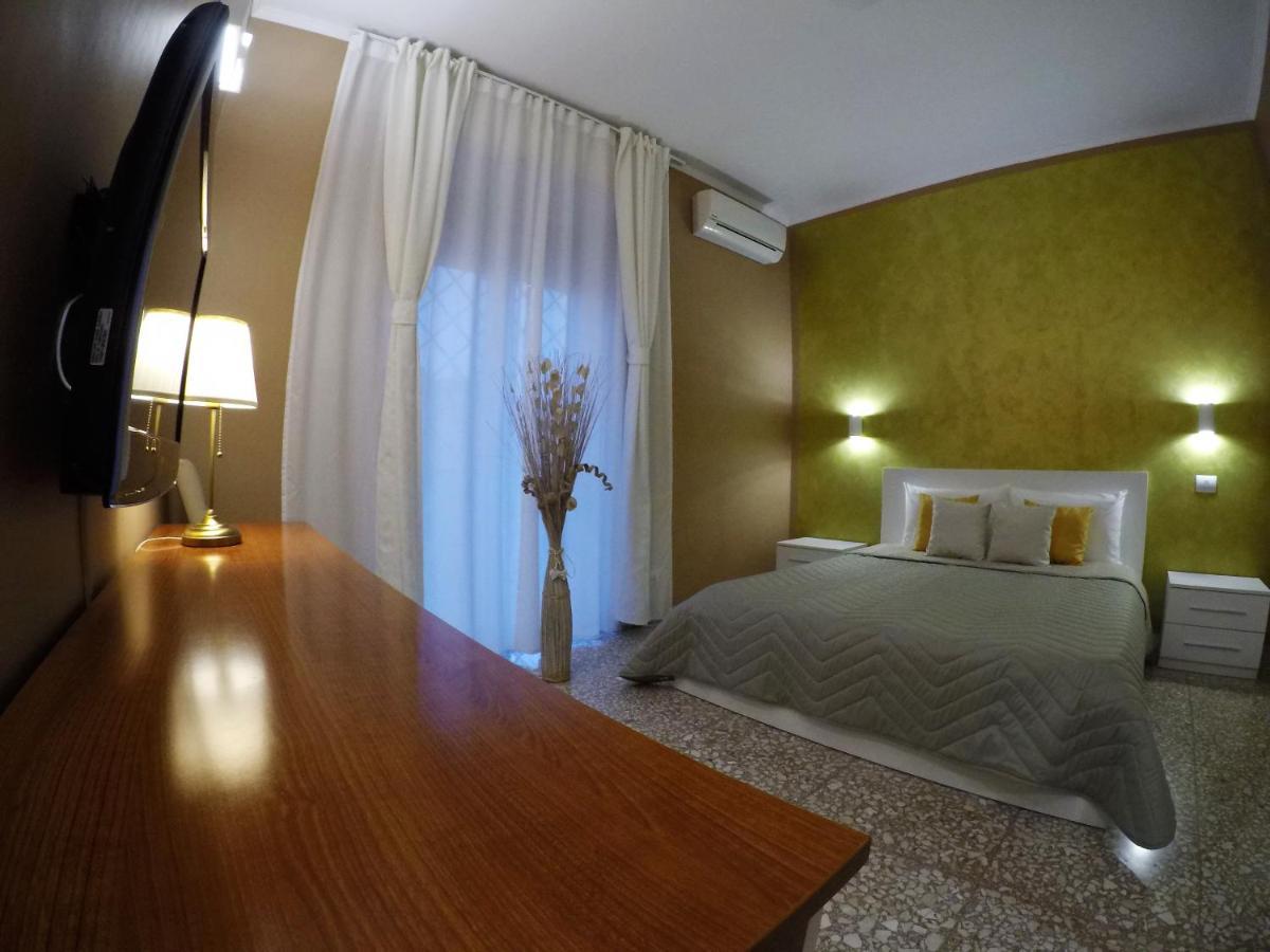 Roman Holidays House Marconi Ngoại thất bức ảnh