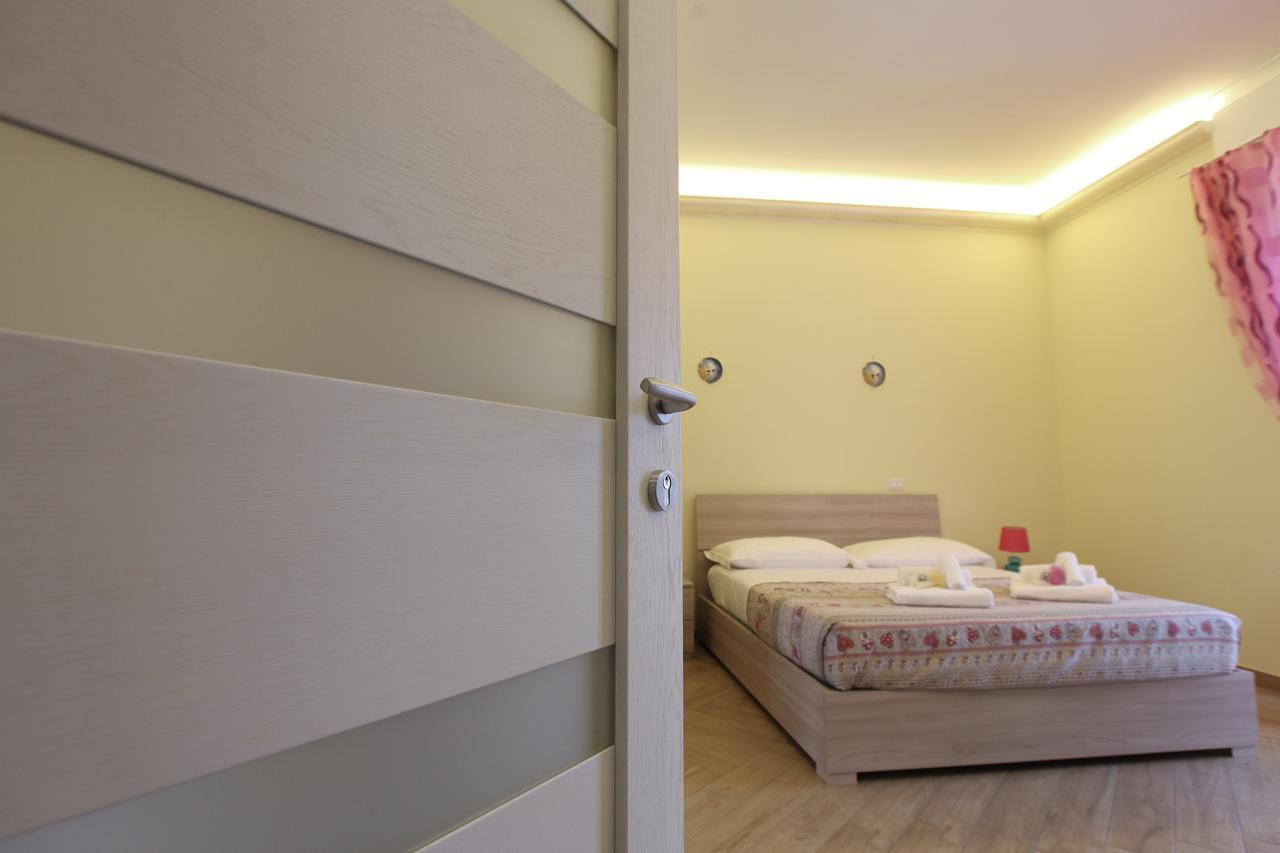 Roman Holidays House Marconi Ngoại thất bức ảnh